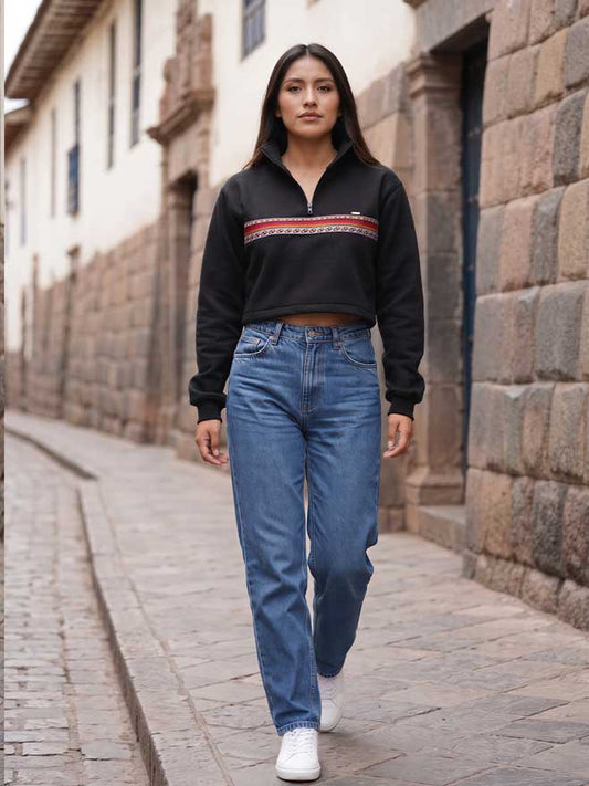CATCA ½ CROP CLOSURE T-SHIRT