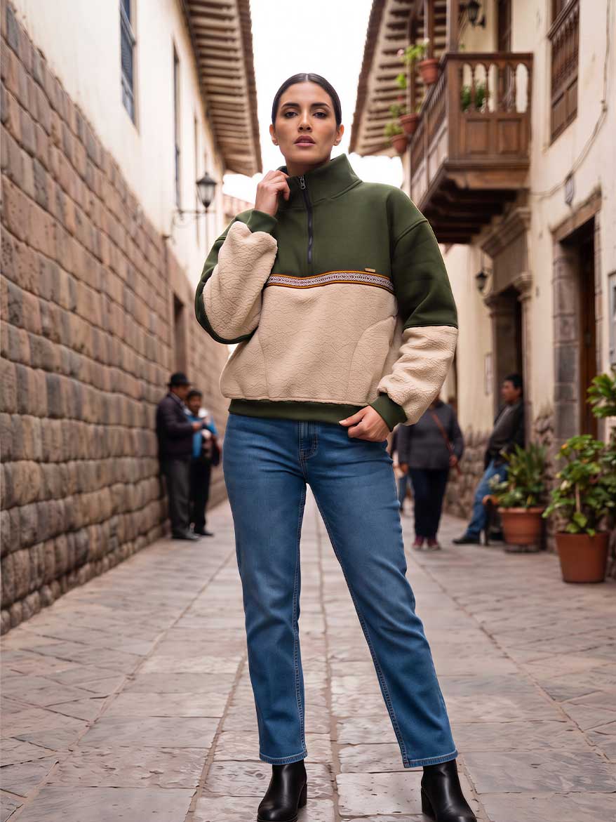 Polera Llariku Mujer
